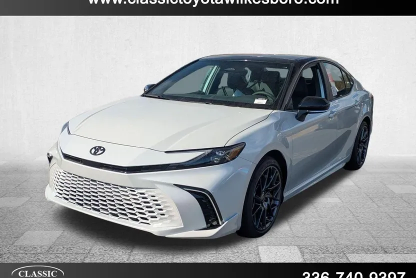 2025 Toyota Camry XSE photo 1
