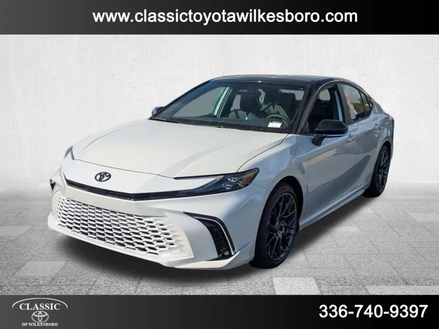 2025 Toyota Camry XSE photo 1