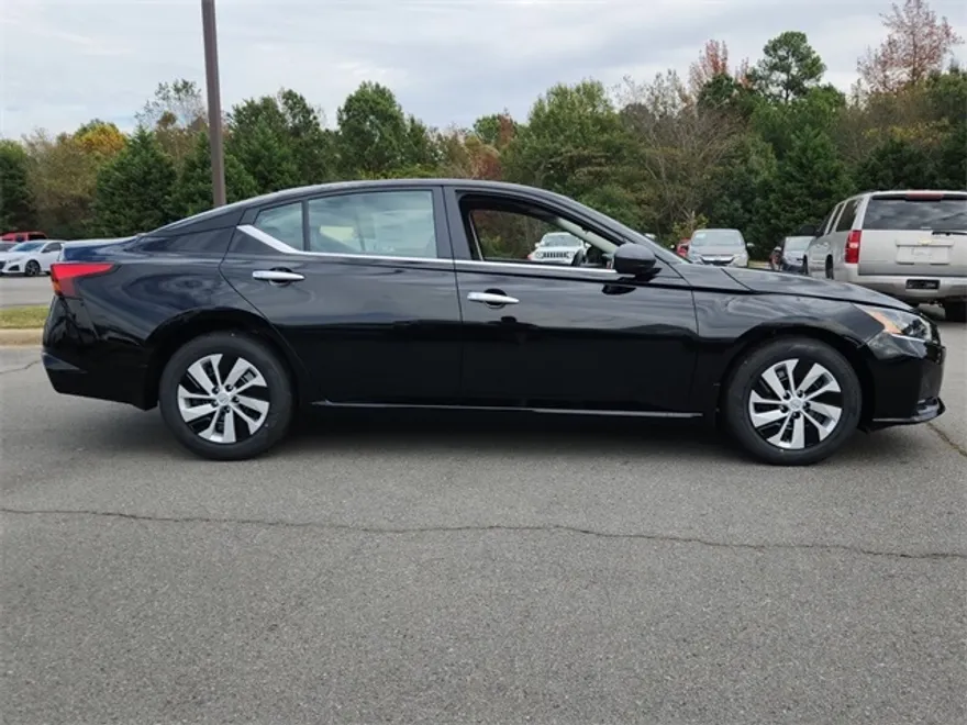 2025 Nissan Altima 2.5 S photo 1
