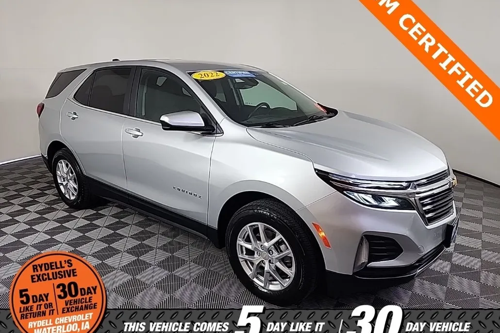 2022 Chevrolet Equinox LT photo 1