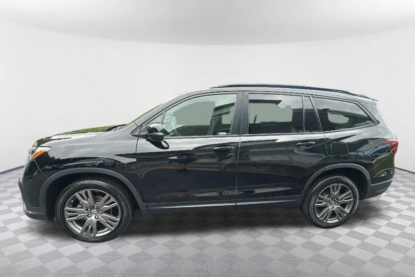 2022 Honda Pilot Sport photo 1