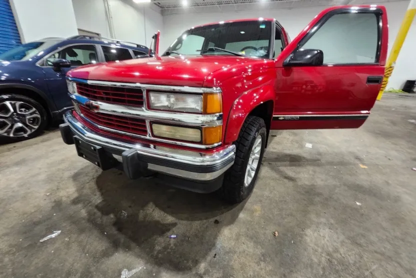 1996 Chevrolet Silverado photo 1