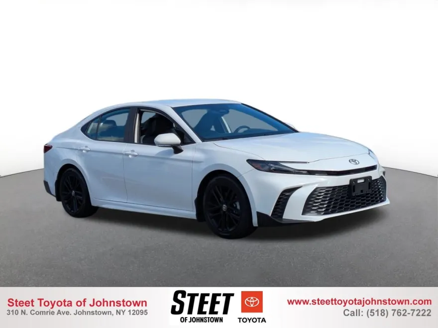 2025 Toyota Camry Base photo 1