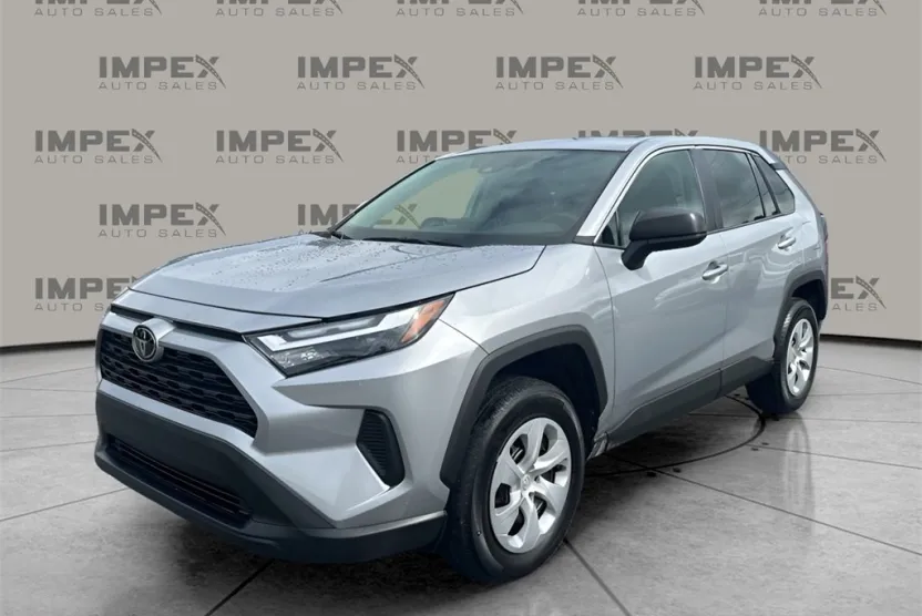 2025 Toyota RAV4 LE photo 1
