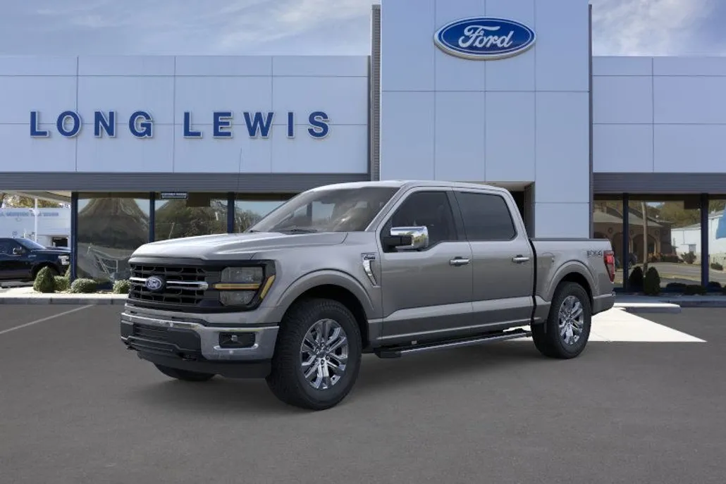 2025 Ford F-150 XLT photo 1