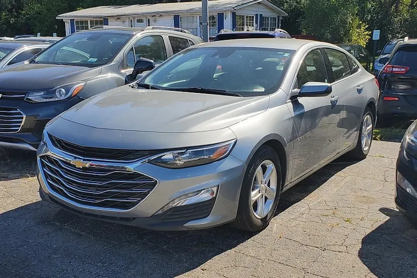 2023 Chevrolet Malibu 1LT photo 1