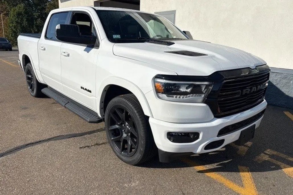 2022 Ram 1500 Laramie photo 1
