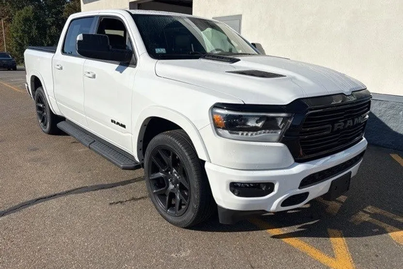 2022 Ram 1500 Laramie photo 1