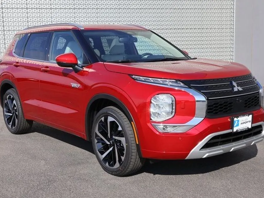 2025 Mitsubishi Outlander PHEV SEL photo 1