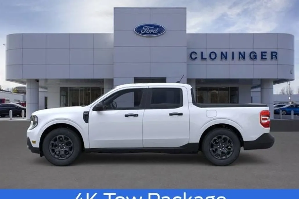 2025 Ford Maverick XLT photo 1