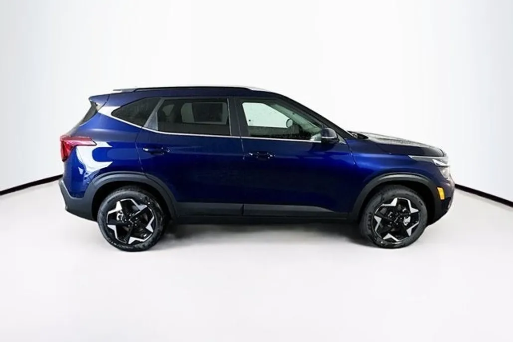 2026 Kia Seltos EX photo 1