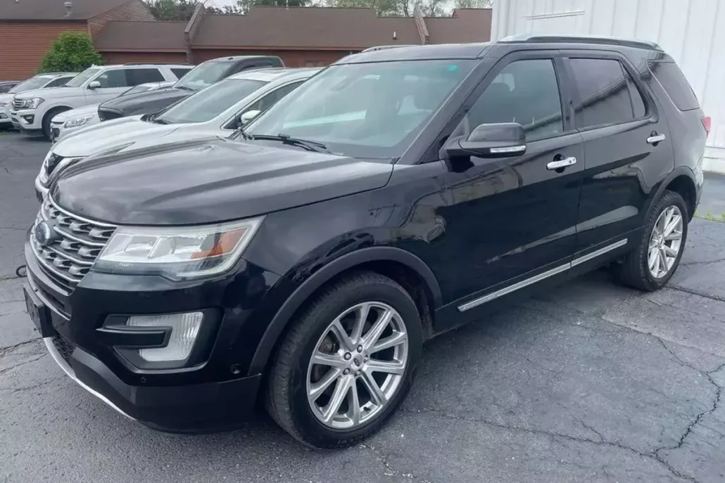 2016 Ford Explorer Limited Sport photo 1