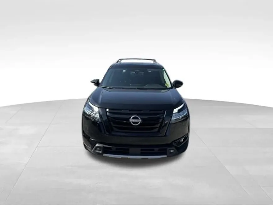 2022 Nissan Pathfinder SL photo 1
