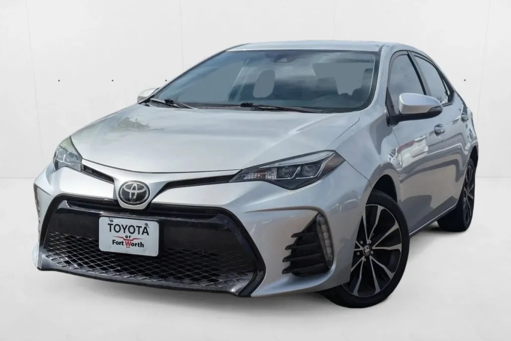 2018 Toyota Corolla SE photo 1