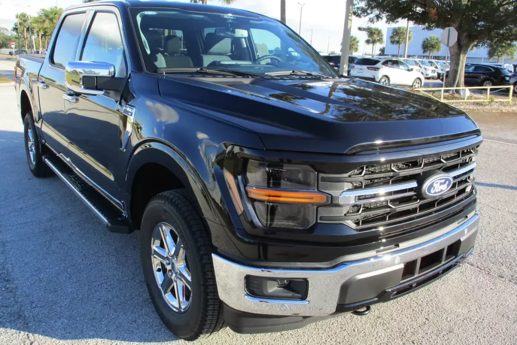 2024 Ford F-150 XLT photo 1