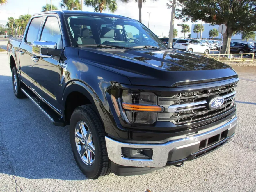 2024 Ford F-150 XLT photo 1