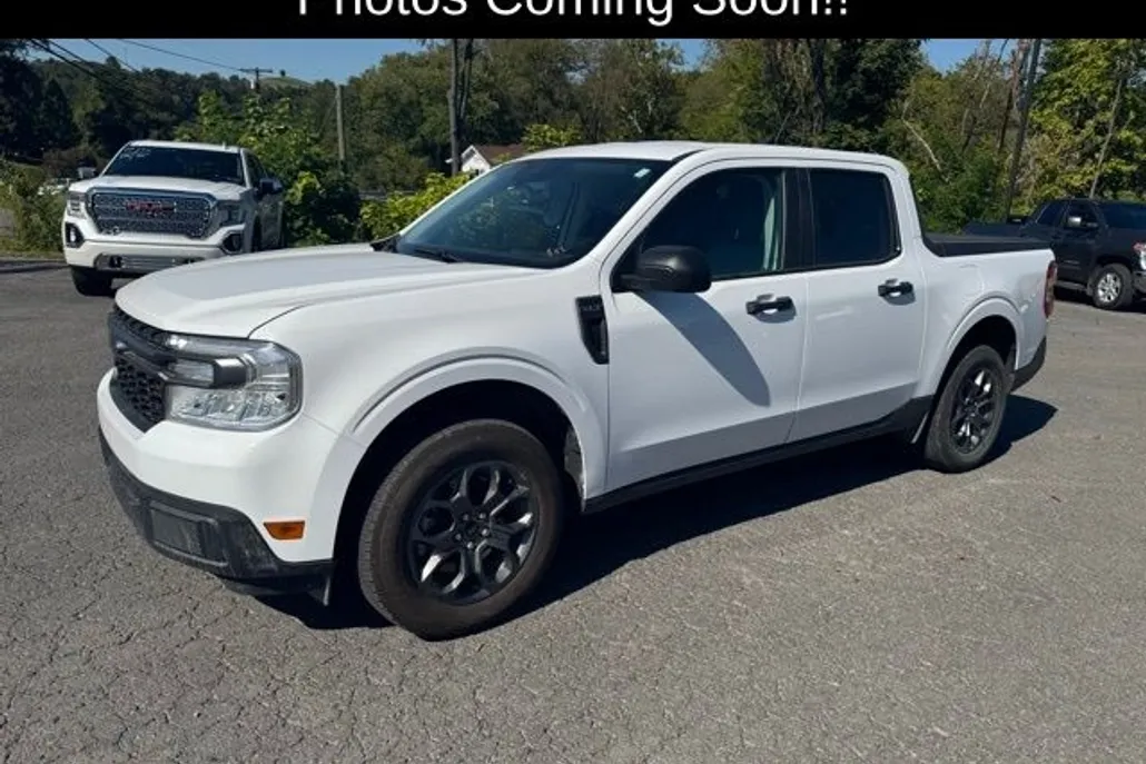 2024 Ford Maverick XLT photo 1