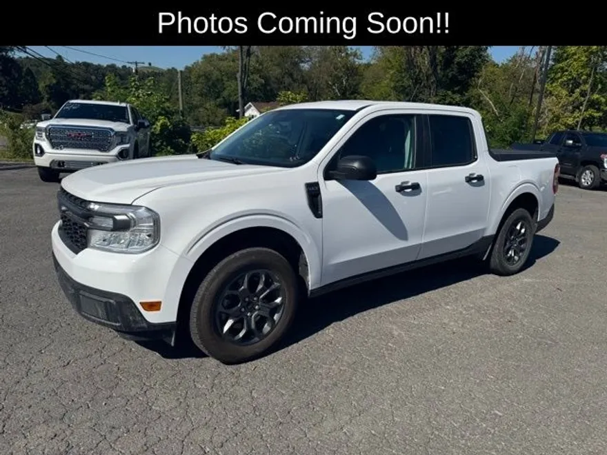 2024 Ford Maverick XLT photo 1