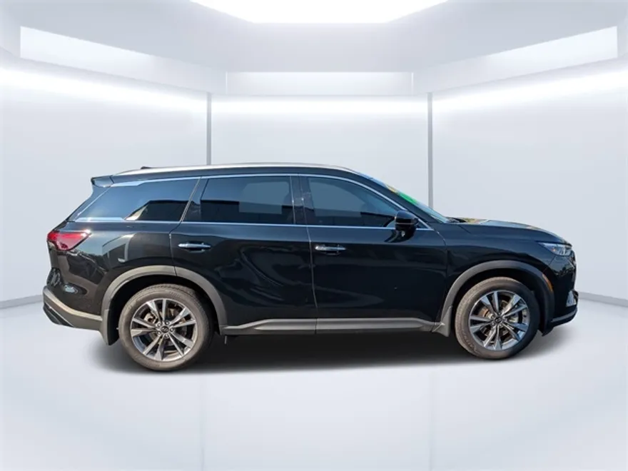 2025 Infiniti QX60 Luxe photo 1
