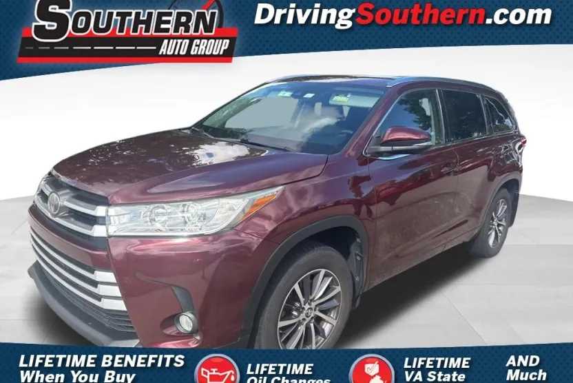 2017 Toyota Highlander XLE photo 1