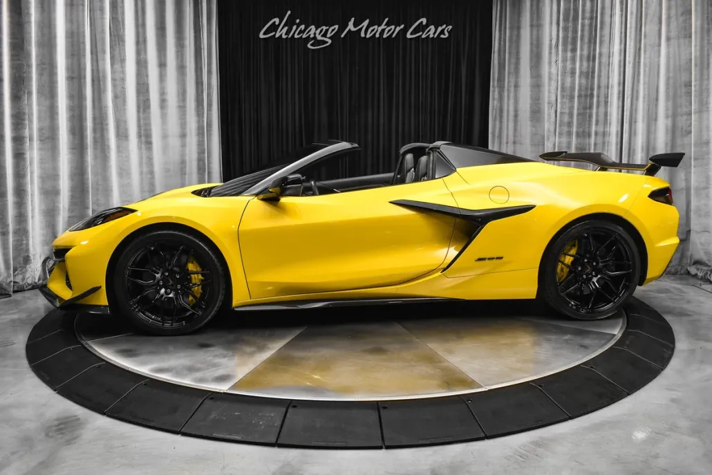 2025 Chevrolet Corvette Z06 3LZ photo 1