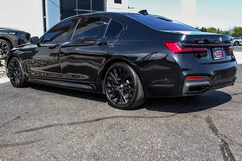 2021 Bmw 750i xDrive Sedan photo 1