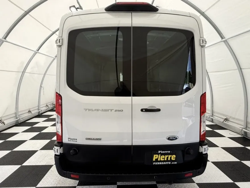 2019 Ford Transit Van photo 1