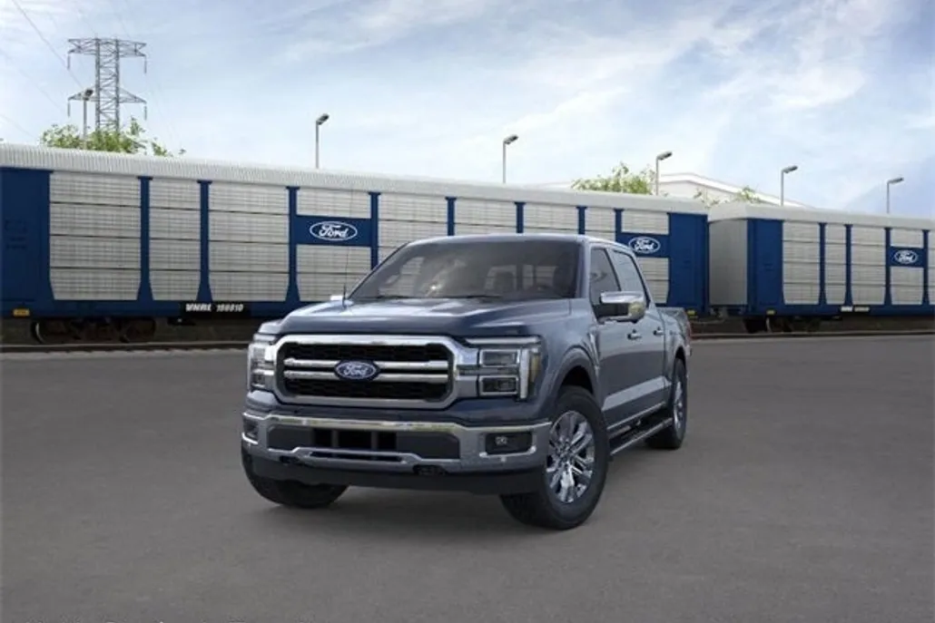 2025 Ford F-150 Lariat photo 1
