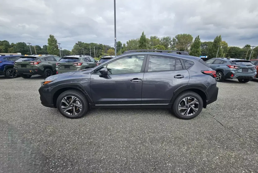 2024 Subaru Crosstrek Premium photo 1