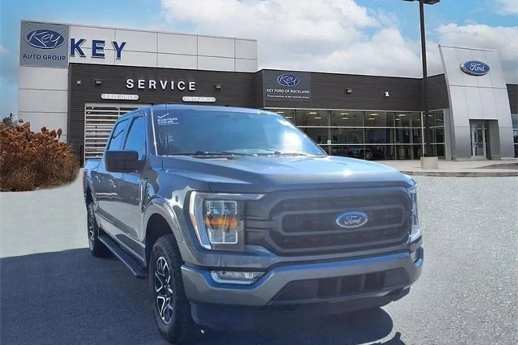 2023 Ford F-150 XLT photo 1