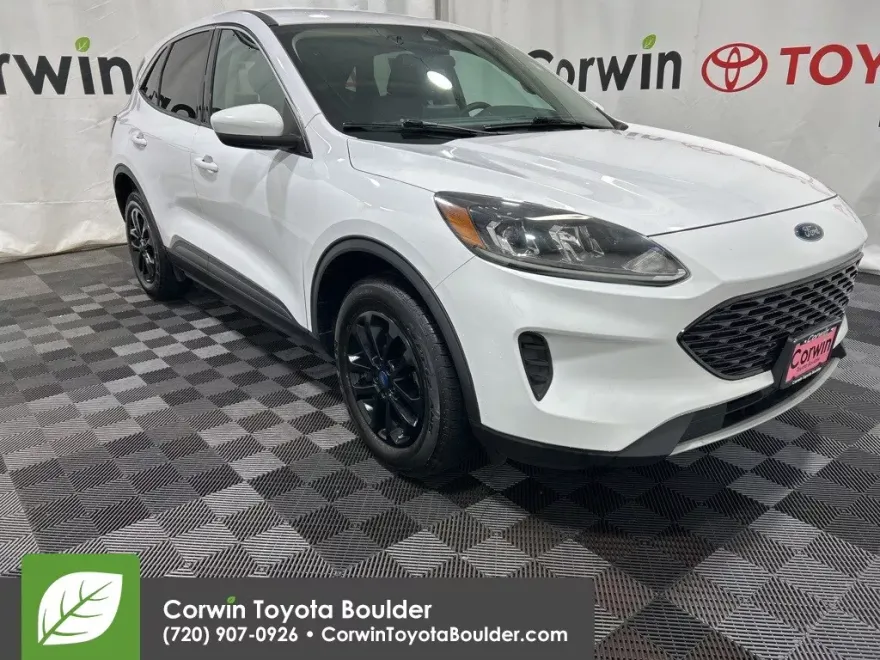 2020 Ford Escape SE photo 1