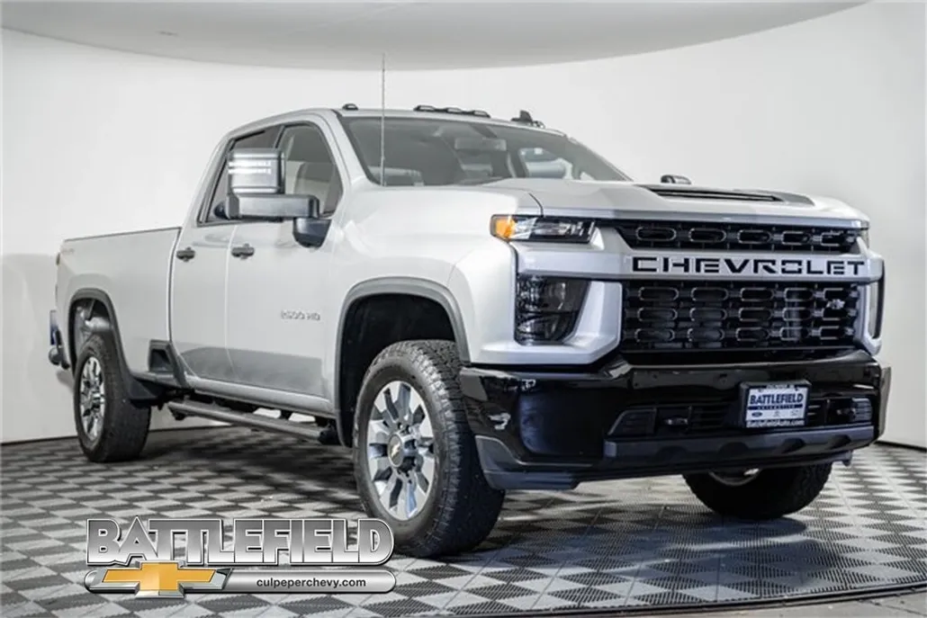 2023 Chevrolet Silverado 2500HD Custom photo 1
