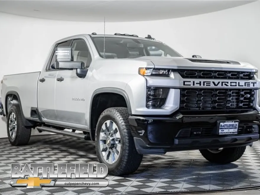 2023 Chevrolet Silverado 2500HD Custom photo 1