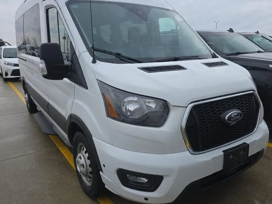 2024 Ford Transit Passenger XLT photo 1