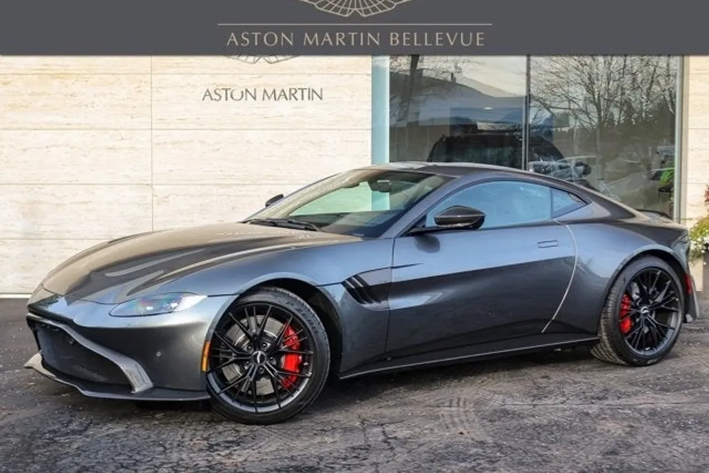 2021 Aston Martin Vantage photo 1