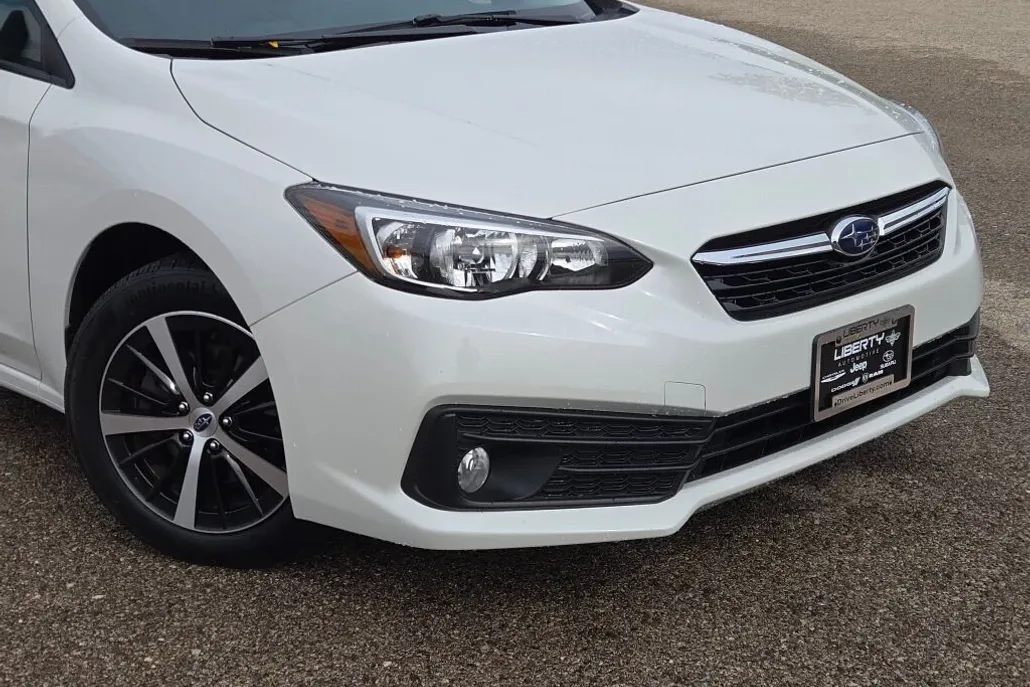 2022 Subaru Impreza Premium photo 1
