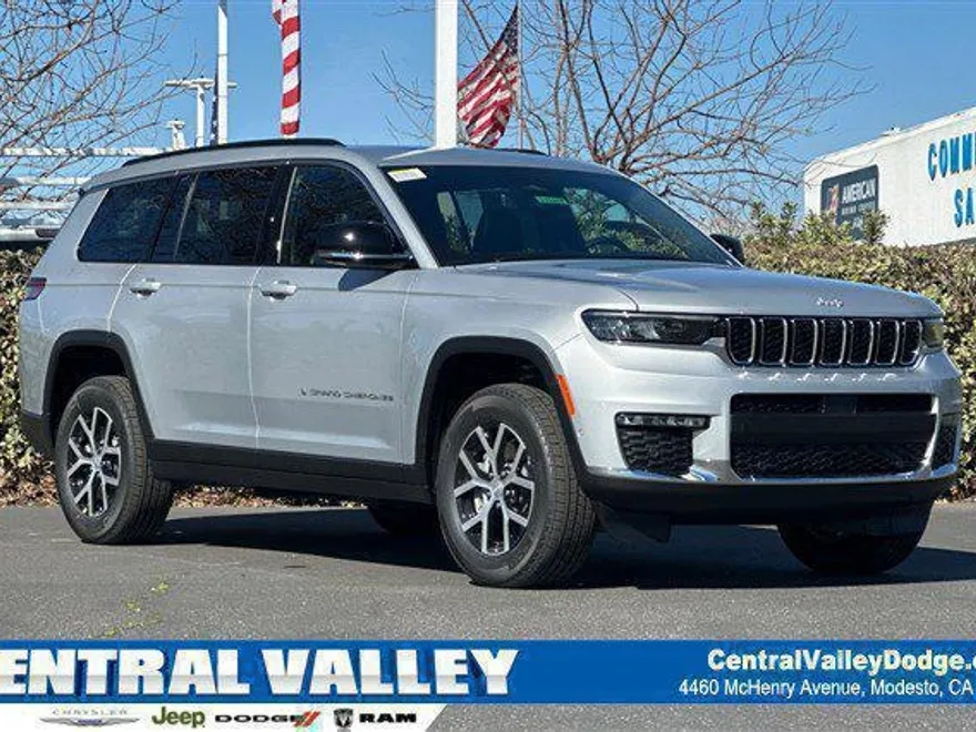 2025 Jeep Grand Cherokee Limited photo 1