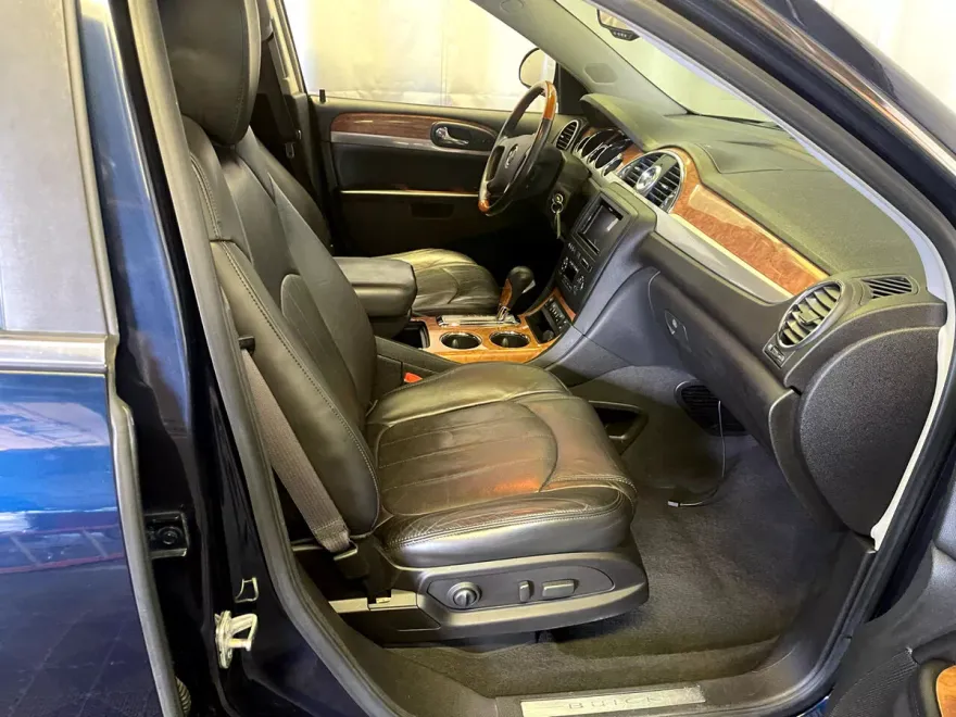 2009 Buick Enclave CXL photo 12