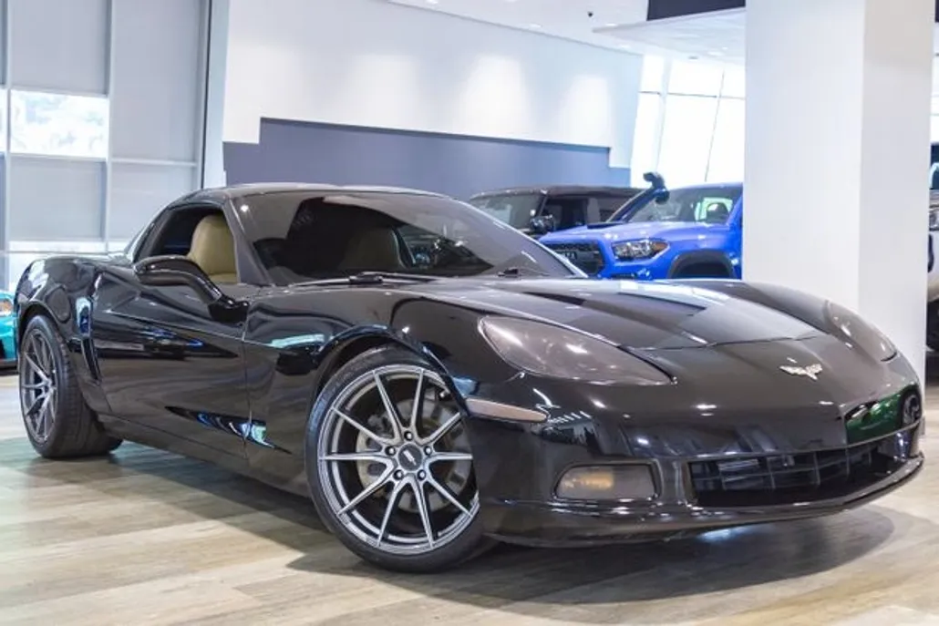 2005 Chevrolet Corvette Coupe photo 1