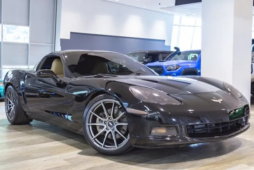 2005 Chevrolet Corvette Coupe photo 1