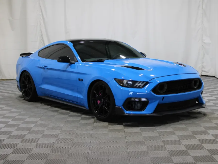 2017 Ford Mustang GT Premium photo 1