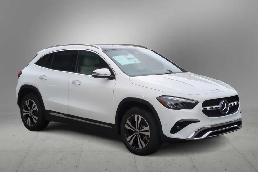 2026 Mercedes Benz GLA 250 4MATIC photo 1