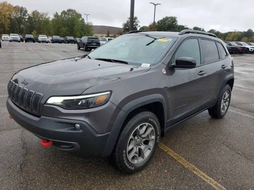 2022 Jeep Cherokee Trailhawk photo 1