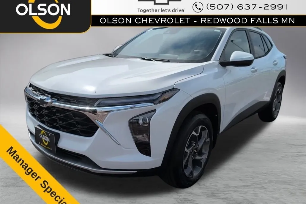 2025 Chevrolet Trax LT photo 1