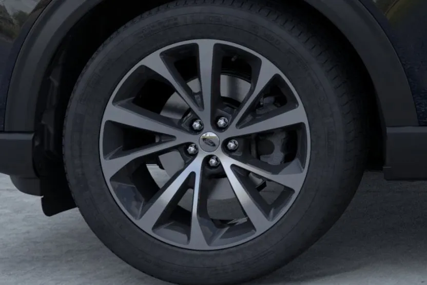 2025 Ford Explorer Platinum photo 1