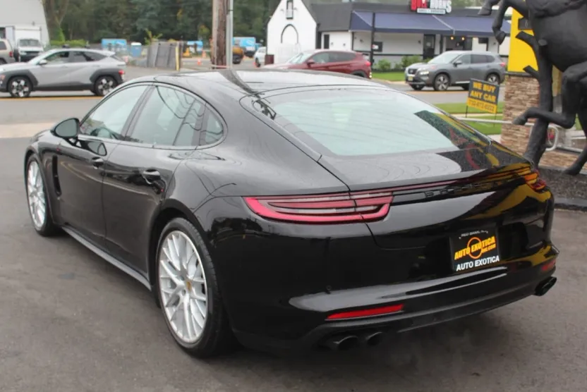 2018 Porsche Panamera 4S photo 1