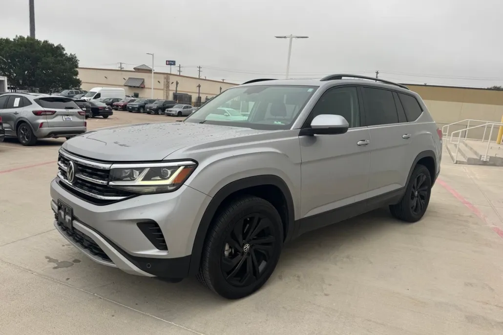 2022 Volkswagen Atlas SE Technology photo 1