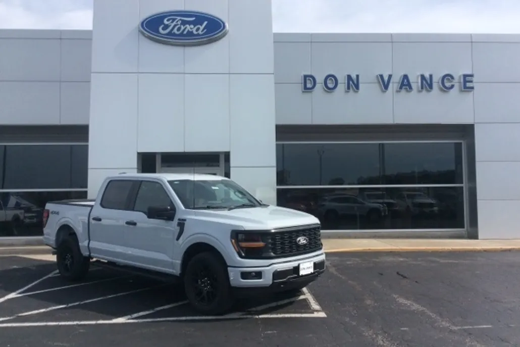 2025 Ford F-150 STX photo 1