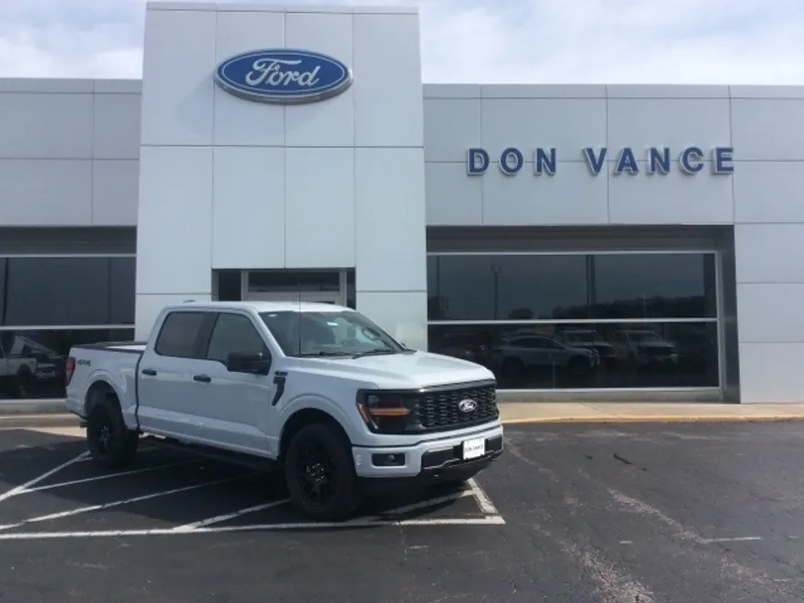 2025 Ford F-150 STX photo 1