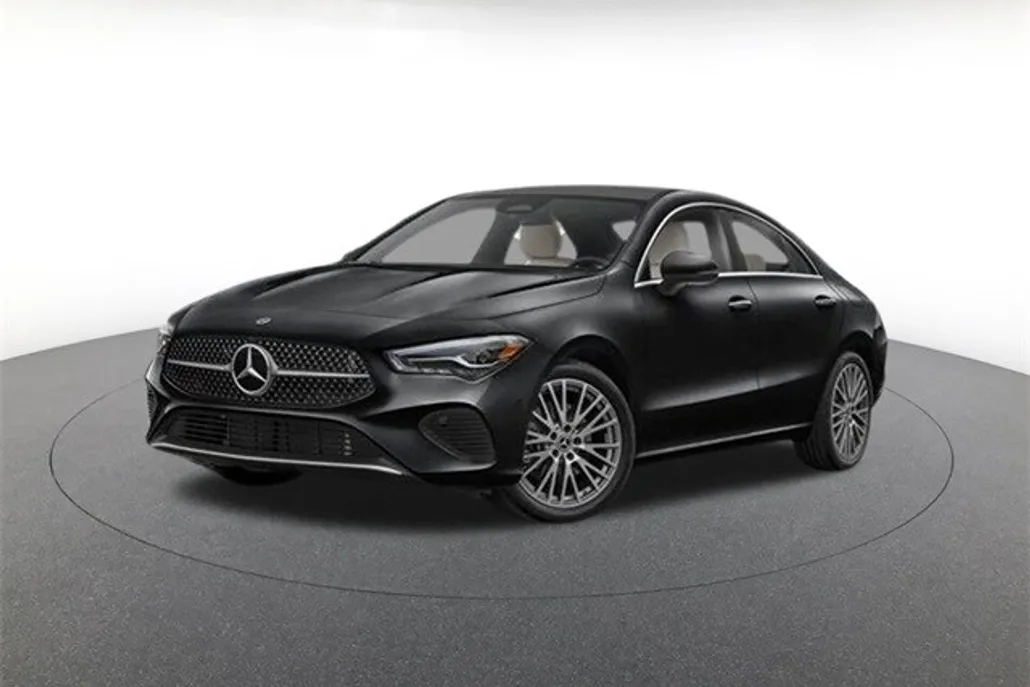2025 Mercedes Benz CLA 250 4MATIC photo 1